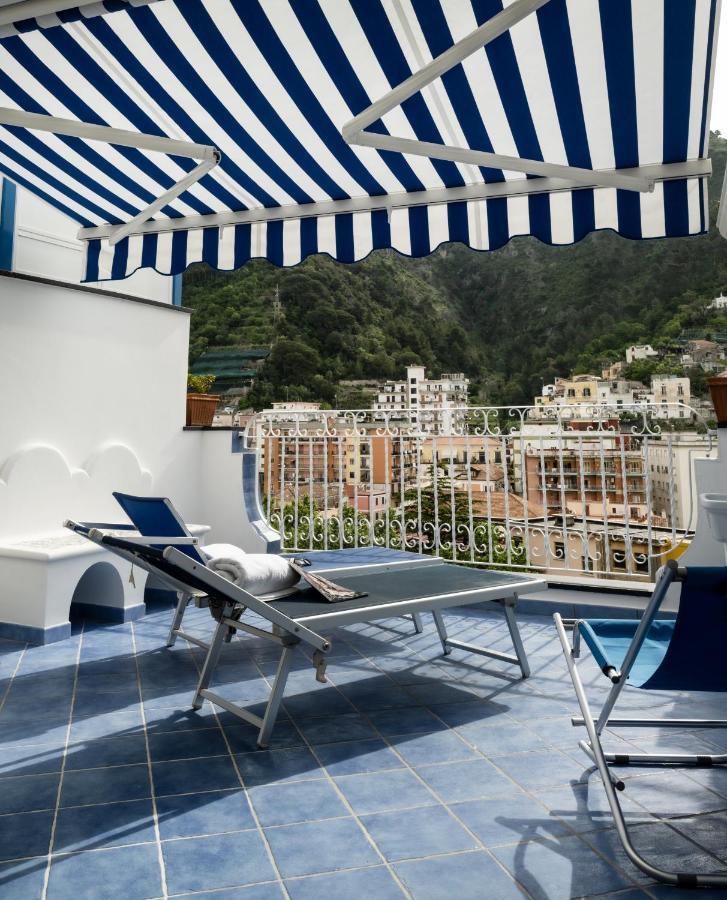 Libeccio - Apartment With Terrace And Sea View Maiori Exterior photo