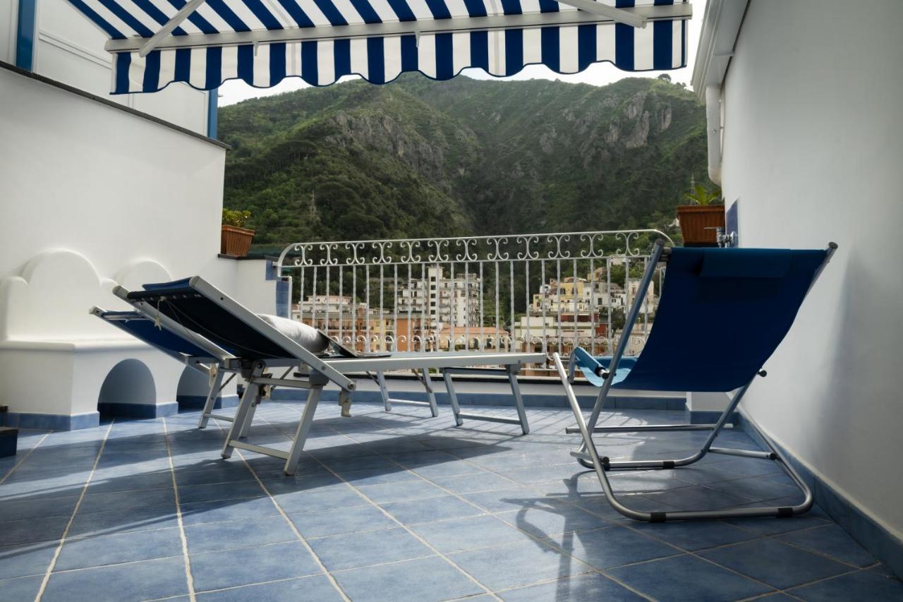 Libeccio - Apartment With Terrace And Sea View Maiori Exterior photo